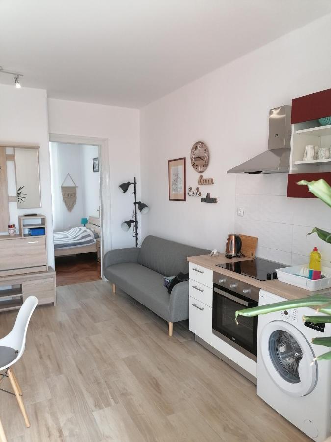 Kupus by Arena Apartment Pula Bagian luar foto